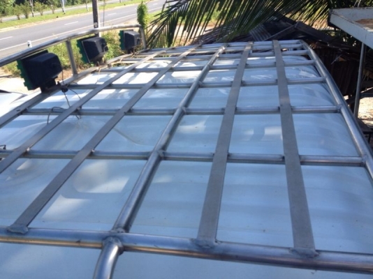 รถอีซูซุ 10 ล้อดั้ม FXZ 270 แรงม้า ปี 49  ( รถวิ่ง 11x,xxx กม. ) สนใจติดต่อ 081 - 6079515