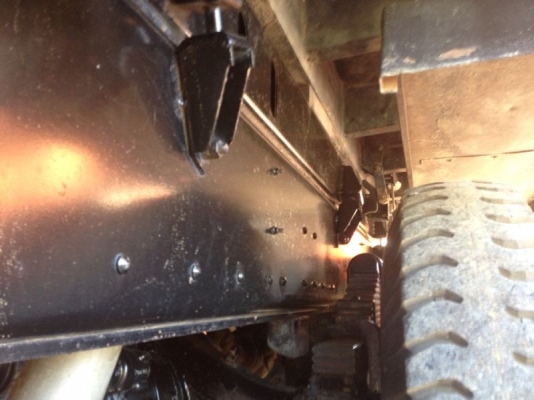 รถอีซูซุ 10 ล้อดั้ม FXZ 270 แรงม้า ปี 49  ( รถวิ่ง 11x,xxx กม. ) สนใจติดต่อ 081 - 6079515