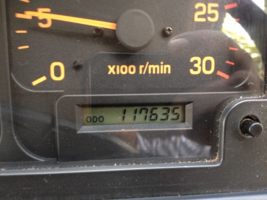 รถอีซูซุ 10 ล้อดั้ม FXZ 270 แรงม้า ปี 49  ( รถวิ่ง 11x,xxx กม. ) สนใจติดต่อ 081 - 6079515