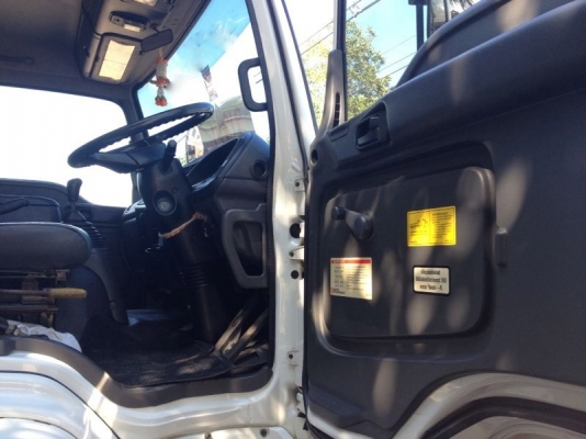 รถอีซูซุ 10 ล้อดั้ม FXZ 270 แรงม้า ปี 49  ( รถวิ่ง 11x,xxx กม. ) สนใจติดต่อ 081 - 6079515