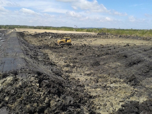 ขาย รถแทรกเตอร์ CAT D4E  สภาพเก่านอก (รถใช้งานอยู่ ราคาต่อรองได้) T.081-3963210