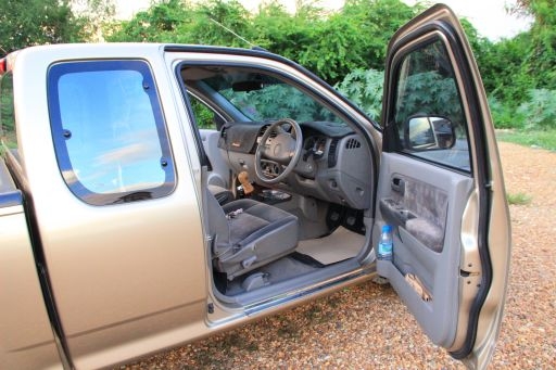 **ขายด่วน  D-max SLX 2.5 เดิมๆรถบ้านแท้ๆ ไม่มีปัญหาเลยครับ จะเอาตังไปดาวน์รถใหม่ ผู้หญิงใช้ ไม่เคยบรรทุก