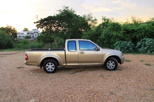 **ขายด่วน D-max SLX 2.5 เดิมๆรถบ้านแท้ๆ ไม่มีปัญหาเลยครับ จะเอาตังไปดาวน์รถใหม่ ผู้หญิงใช้ ไม่เคยบรรทุก