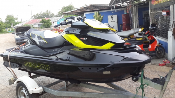 ขายด่วน jetski seadoo. rxt260x. as rs