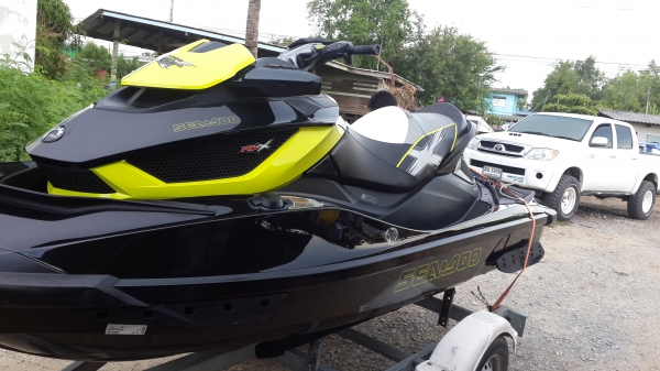 ขายด่วน jetski seadoo. rxt260x. as rs