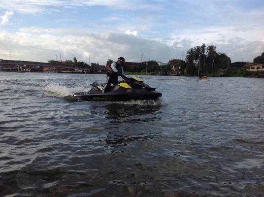 ขายด่วน jetski seadoo. rxt260x. as rs