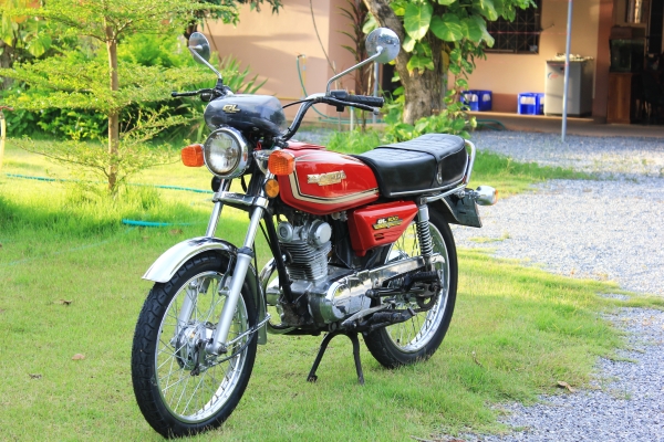 //////// Honda GL100 แต่งทรงเดิมอะไหล่แท้ ภาษีเต็มพร้อมโอน ///////