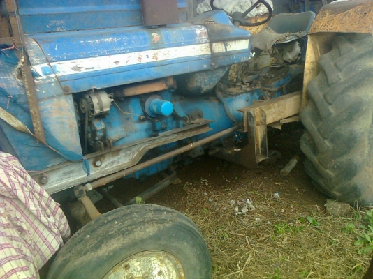 ขายFORD 5000T1 พร้อมหัวสีข้าวโพด สภาพสวยพร้เอมใช้ ติดต่อได้ที่คุณ อ๊อฟ พิจิตร 086-737-9991 ขายFORD 5000T1 พร้อมหัวสีข้าวโพด สภาพสวยพร้เอมใช้ ติดต่อได้ที่คุณ อ๊อฟ พิจิตร 086-737-9991