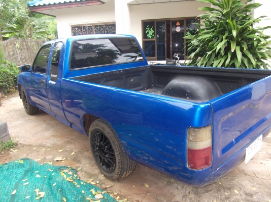 HILUX MIGHTY - X CAP