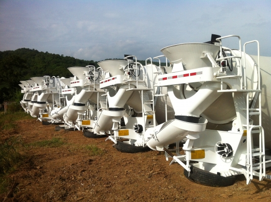 ขายปูนใหม่. มือ1.ยังไม่ได้ใช้งานยกลงจากรถครับ โม่ปั้มเยอรมัน. ครับราคาต่อลองได้ครับ. สนใจโทร 087-5266697ตอนนี้มีโม่มือสอง5คิว1ลูกครับสนใจ-089-7088772