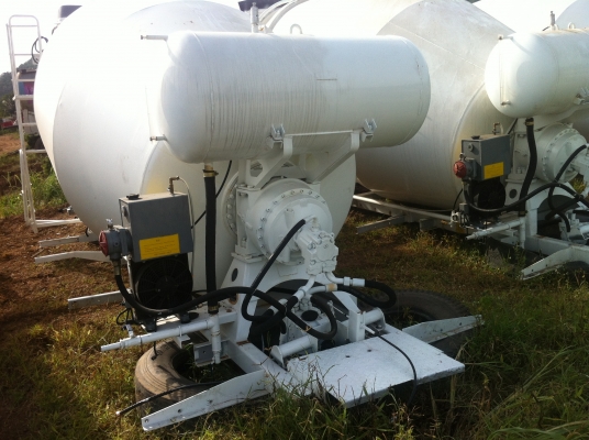 ขายปูนใหม่. มือ1.ยังไม่ได้ใช้งานยกลงจากรถครับ โม่ปั้มเยอรมัน. ครับราคาต่อลองได้ครับ. สนใจโทร 087-5266697ตอนนี้มีโม่มือสอง5คิว1ลูกครับสนใจ-089-7088772