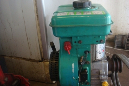 เครื่อง4จังหวะkawasaki FA130D 129CC สภาพดีสตารทติดง่าย