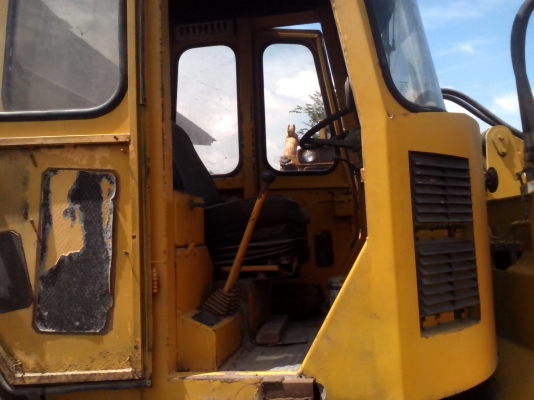 ขายรถตักล้อยางถูกๆใช้งานได้เลย ขายรถตักล้อยางถูกๆใช้งานได้เลย