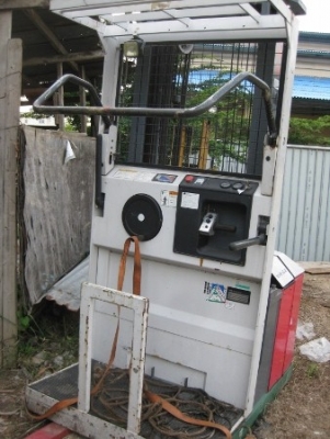 ขาย-รถยกไฟฟ้าแบบ 2 in 1 ยกได้ทั้งคนและของ แบบแมนลิฟต์ ยี่ห้อ NICHIYU: RBS-40-350 เสาสูง 4-6 เมตร มือสองญี่ปุ่น