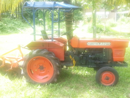 รถไถ KUBOTA L2201