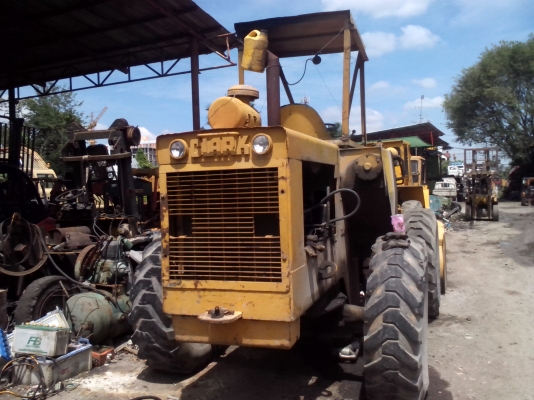 ขายรถตักล้อยางพร้อมใช้งาน