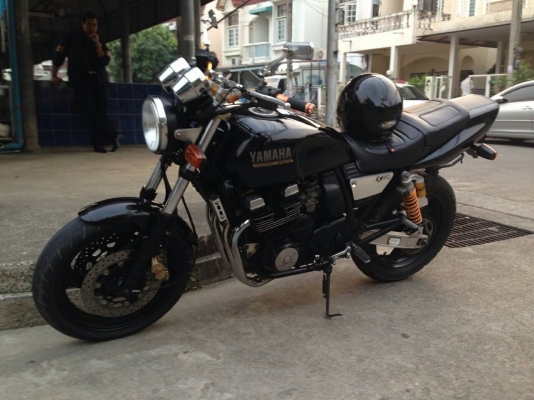 ขาย Yamaha xjr400 invแถมหมวกreal