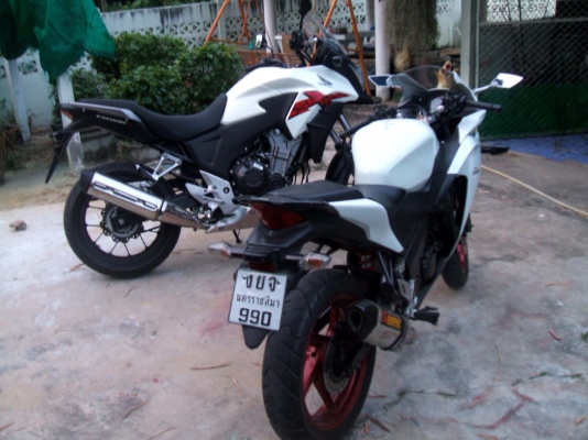 (ขายครับ)จำใจจากลากันCBR 150iรับแลกpcx150สีขาว
