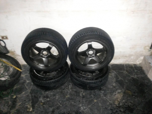 ขายล้อnismo gt4 หน้า9 หลัง9 ขอบ17 ไม่เคยซ่อมพร้อมยาง1ชุด 15000