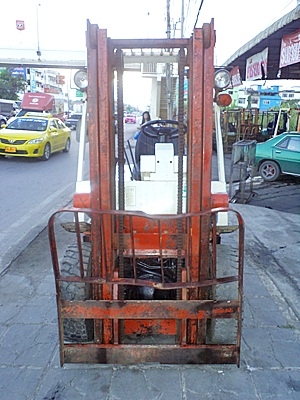 ขายรถยกนิสสัน 2 ตัน เครื่องดีเซล กระบอกคู่ เสาสูง 3 เมตร พวงมาลัยเพาเว่อร์ สีเดิมจากนอก นำเข้าจากญี่ปุ่น ใช้งานได้ทันที ขายรถยกนิสสัน 2 ตัน เครื่องดีเซล กระบอกคู่ เสาสูง 3 เมตร พวงมาลัยเพาเว่อร์ สีเดิมจากนอก นำเข้าจากญี่ปุ่น ใช้งานได้ทันที