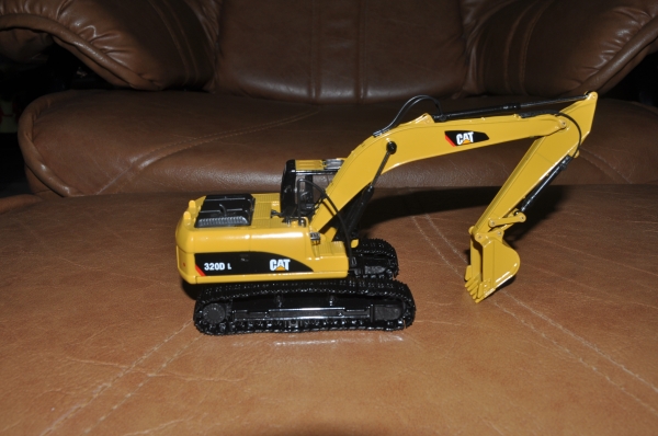 MODEL 320DL MODEL 320DL