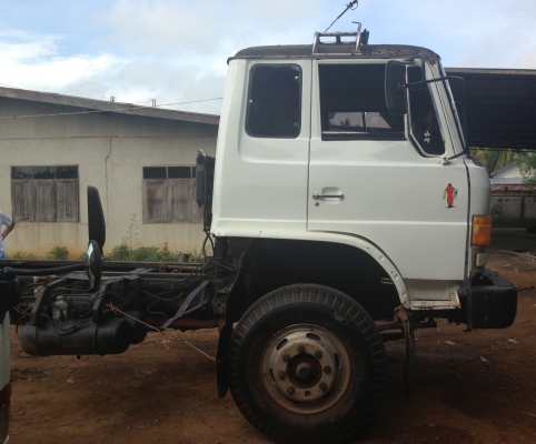 HINO F17 - 185 HP HO7C สิบล้อเพลาเดียว พร้อมทำเป็นรถหางปลาหรือเทรลเลอร์ได้เลยครับ เครื่องแน่นแรงดีลงเล่มครบถูกต้อง หัวเก๋ง F17 สภาพอย่างสวยไม่มีผุกร่อน ภายในสวยครบ พวงมาลัยเพาเวอร์ ระบบเบรคทริ๊ปฟี้ ช่วงล่างคัชซีไม่มีผุ ยางสภาพดี 10 เส้นประมาณ 70\% พร้อมใช้ HINO F17 - 185 HP HO7C สิบล้อเพลาเดียว พร้อมทำเป็นรถหางปลาหรือเทรลเลอร์ได้เลยครับ เครื่องแน่นแรงดีลงเล่มครบถูกต้อง หัวเก๋ง F17 สภาพอย่างสวยไม่มีผุกร่อน ภายในสวยครบ พวงมาลัยเพาเวอร์ ระบบเบรคทริ๊ปฟี้ ช่วงล่างคัชซีไม่มีผุ ยางสภาพดี 10 เส้นประมาณ 70\% พร้อมใช้