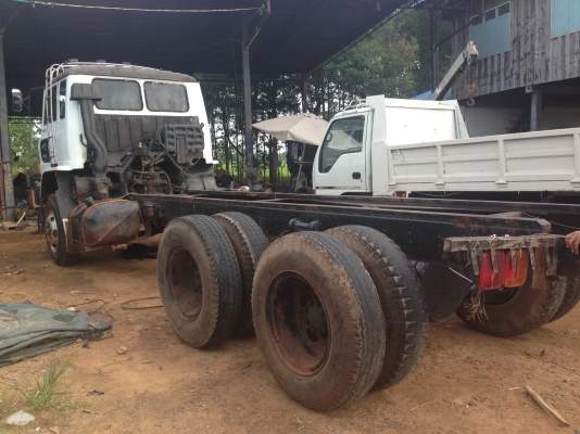 HINO F17 - 185 HP HO7C สิบล้อเพลาเดียว พร้อมทำเป็นรถหางปลาหรือเทรลเลอร์ได้เลยครับ เครื่องแน่นแรงดีลงเล่มครบถูกต้อง หัวเก๋ง F17 สภาพอย่างสวยไม่มีผุกร่อน ภายในสวยครบ พวงมาลัยเพาเวอร์ ระบบเบรคทริ๊ปฟี้ ช่วงล่างคัชซีไม่มีผุ ยางสภาพดี 10 เส้นประมาณ 70\% พร้อมใช้ HINO F17 - 185 HP HO7C สิบล้อเพลาเดียว พร้อมทำเป็นรถหางปลาหรือเทรลเลอร์ได้เลยครับ เครื่องแน่นแรงดีลงเล่มครบถูกต้อง หัวเก๋ง F17 สภาพอย่างสวยไม่มีผุกร่อน ภายในสวยครบ พวงมาลัยเพาเวอร์ ระบบเบรคทริ๊ปฟี้ ช่วงล่างคัชซีไม่มีผุ ยางสภาพดี 10 เส้นประมาณ 70\% พร้อมใช้