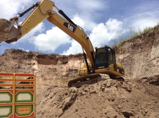 ขายรถแบคโฮCAT320Dกระบอกดำรถใหม่ป้ายแดงใช้งานน้อย8000กว่าชั่วโมง ขายรถแบคโฮCAT320Dกระบอกดำรถใหม่ป้ายแดงใช้งานน้อย8000กว่าชั่วโมง