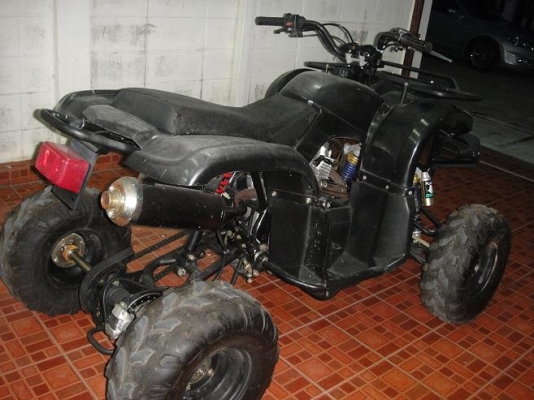 .....ขาย ATV 150CC สตาร์ทมือ มีเกียร์ถอยหลังดิสเบรค สีดำช่วงล่างแต่งมาขี่นิ่มนวลมาก......