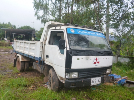 ขายรถหกล้อดั้ม