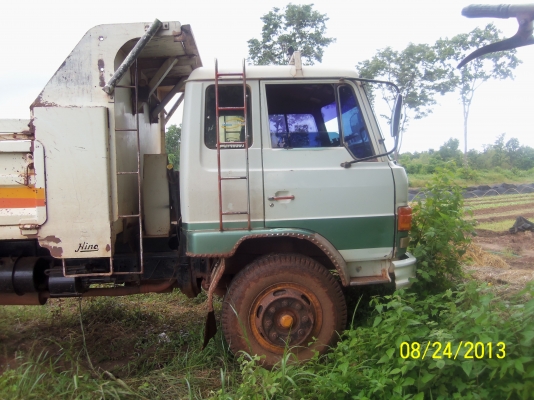 ขายหกล้อดั๊ม