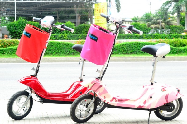 รถสวยมาก  สาวชอบมาก  มีสาวคนหนึ่งซื้อสามสีไป   วันหนึ่งเปลี่ยนสีหนึ่ง  ราคา:6500