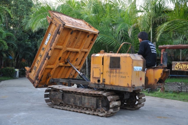 ขายรถบรรทุก ตีนตะขาบ(ใหญ่)แทรคเหล็ก ยกดั้ม นั้่งขับ สตาร์ทไฟฟ้า2สูบ สวยเดิมจากญี่ปุ่น85,000เท่านั้น!