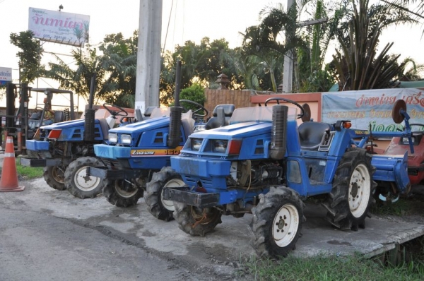 ขายรถไถ ISEKI4WD พร้อมโรตารี่หลัง สภาพสวยเดิมญี่ปุ่นไม่เคยใช้งานในไทย