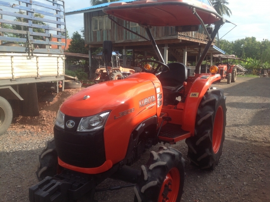 ปัญญาแทรคเตอร์มาแล้ว...จัดมาคูโบต้า L3608  ตัวเปล่า