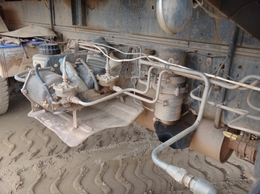 ขายด่วน รถสิบล้อสองเพลาดัมพ์  HINO  FM  1J เครื่อง  JO8C   ปี 40  พร้อมใช้งาน