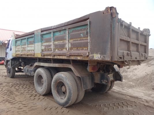 ขายด่วน รถสิบล้อสองเพลาดัมพ์  HINO  FM  1J เครื่อง  JO8C   ปี 40  พร้อมใช้งาน