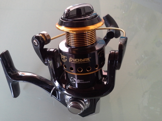 รอกตกปลา  Black Gold BG-1000