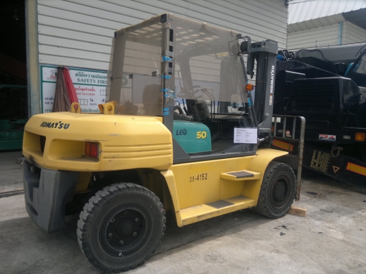ขายรถฟอร์คลีฟท์ KOMATSU FG50-7 เสา4 เมตรออโต้ ปี2006 รถนอกนำเข้า ติดต่อ มานะ 085-9049669