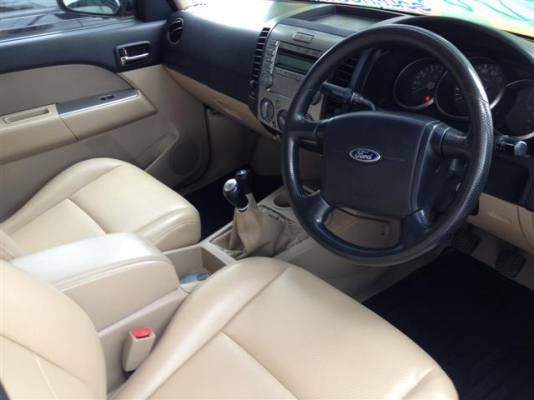 FORD 4ประตู 3.0 XLT 4X4 แอร์แบคคู่ จัดไฟแนนซ์ได้เต็มยอด