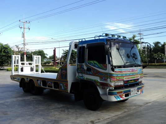 ขายอีซูซุ 10 ล้อเล็ก บรรทุกรถเกี่ยว(คันที่5)