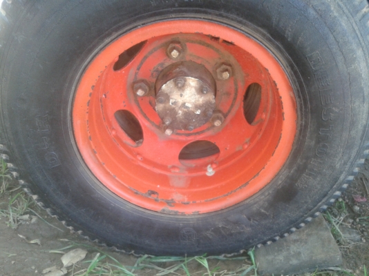 ขาย 6 ล้อ ISUZU NKR  ลูกค้าคุณไพฑูรย์ จ.สระบุรี วางมัดจำแล้ว. ขอบคุณคับ.....