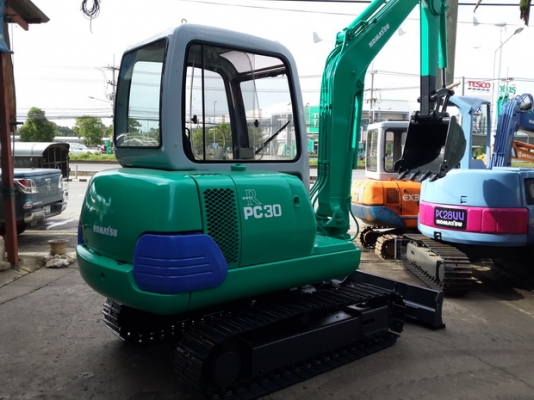 ขาย รถขุดเล็ก KOMATSU รุ่น PC30-7- หัวเก๋ง แทร็กเหล็ก มือสองญี่ปุ่น ขาย รถขุดเล็ก KOMATSU รุ่น PC30-7- หัวเก๋ง แทร็กเหล็ก มือสองญี่ปุ่น
