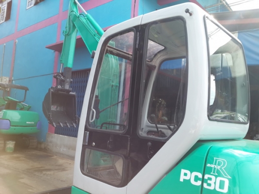 ขาย รถขุดเล็ก KOMATSU รุ่น PC30-7- หัวเก๋ง แทร็กเหล็ก มือสองญี่ปุ่น ขาย รถขุดเล็ก KOMATSU รุ่น PC30-7- หัวเก๋ง แทร็กเหล็ก มือสองญี่ปุ่น