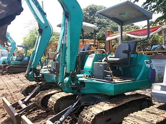 ขายรถขุดแบ็คโฮ KOMATSU pc 20-7 รถเก่านอก100\% มีเอกสารแจ้งจำหน่าย ขายรถขุดแบ็คโฮ KOMATSU pc 20-7 รถเก่านอก100\% มีเอกสารแจ้งจำหน่าย
