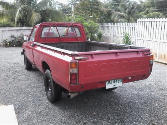ขาย Toyota LN40 ม้ากระโดด 5 ขอปี 92 เครื่องดีเซล 2200 ทะเบียนเต็มเอกสารพร้อมชุดโอนรถเจ้าของใช้เอง