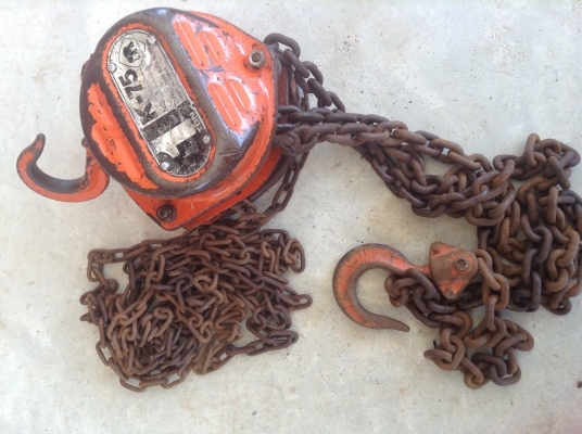 ขายรอกญี่ปุ่น ยี่ห้อช้าง รุุ่น k-75 น้ำหนัก 1 ตัน