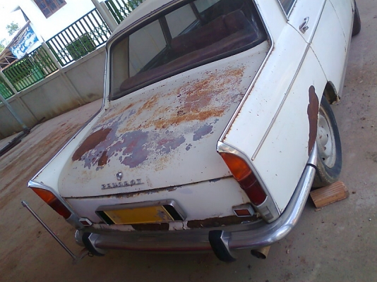 รถเก๋ง เปอร์โยต์ 405 รถปี 2507 รถคลาสสิกจากยุโรป.