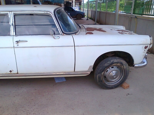 รถเก๋ง เปอร์โยต์ 405 รถปี 2507 รถคลาสสิกจากยุโรป.