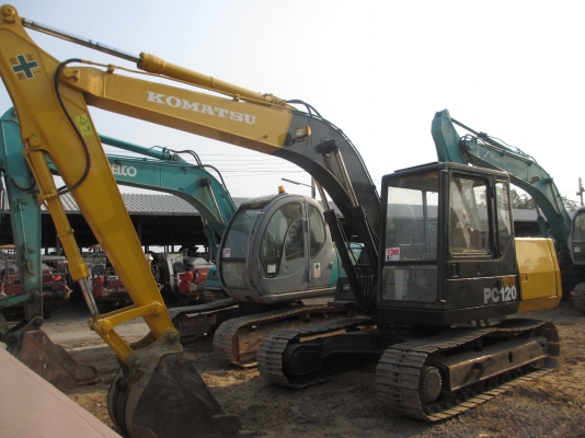 ขายรถขุด Komatsu PC120-5 เก่านอก